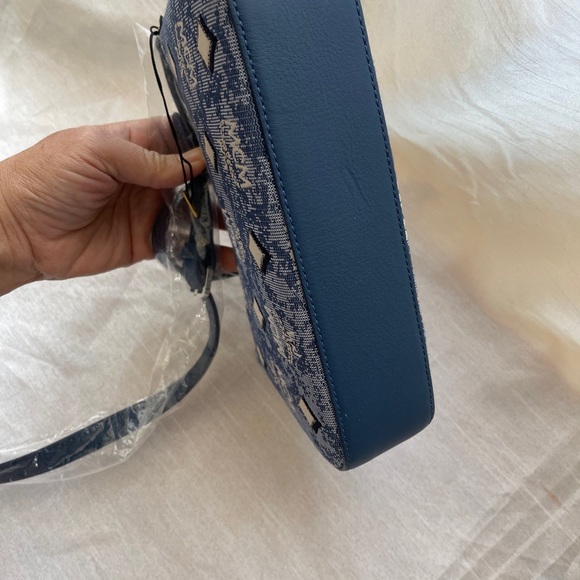 Aren shoulder bag in Vintage Monogram Jacquard - Picture 5 of 11